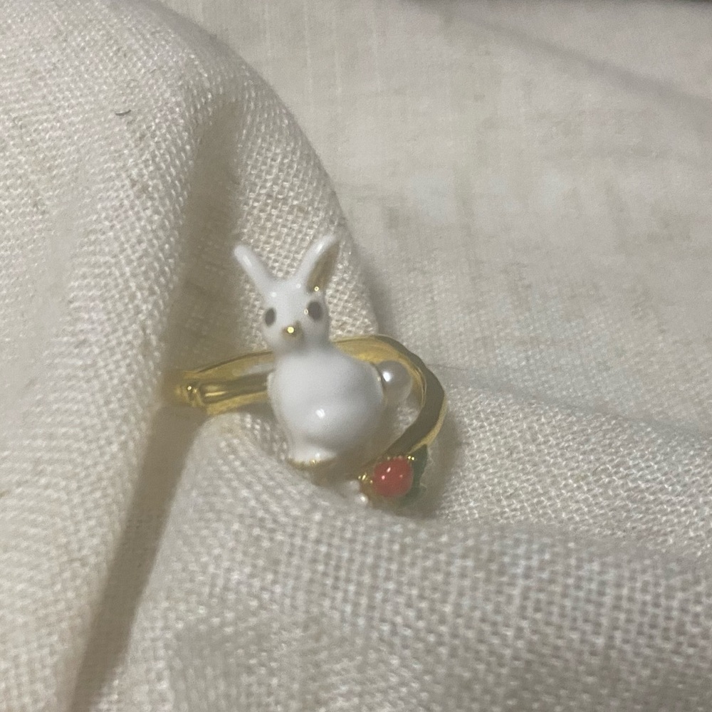 Enchanted White Rabbit Floral Ring - Picture 4 of 10
